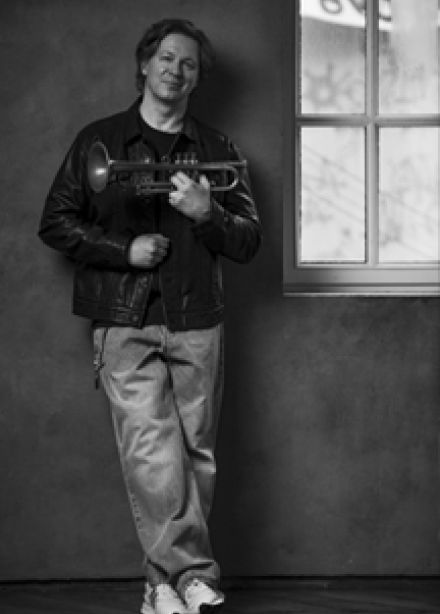 "Тень твоей улыбки". В.Эйленкриг (труба) и группа "EILENKRIG CREW"