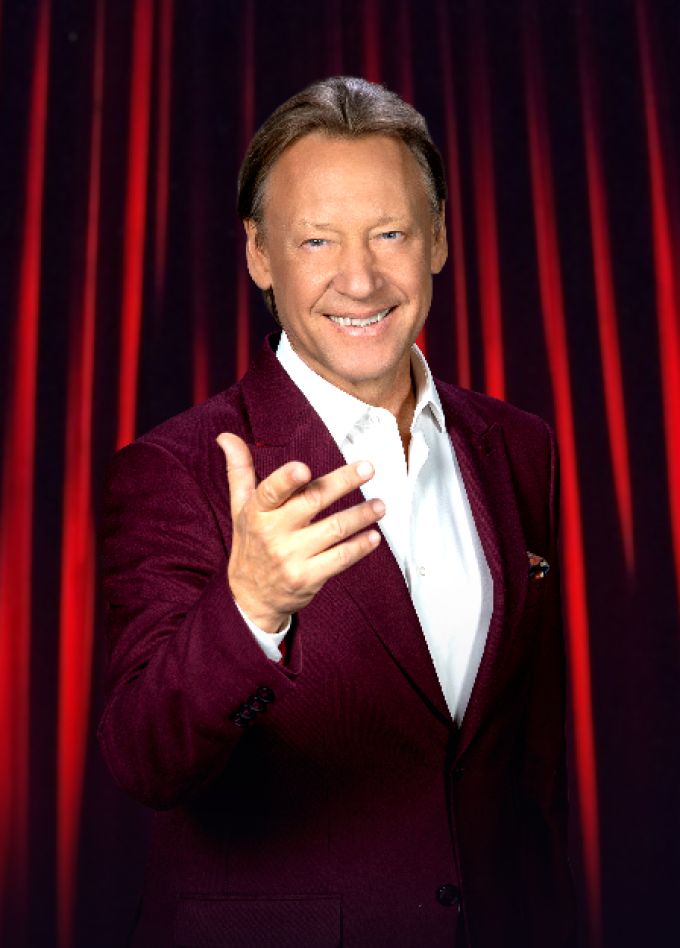 Дмитрий Харатьян