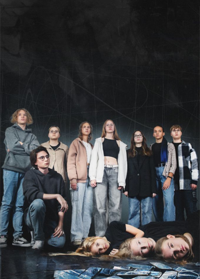 Яна всем нравится (нет)