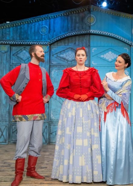 Не сошлись характерами!